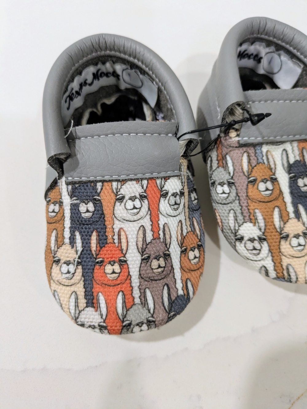 Baby Llama Print Soft Moccasins - Picture 2 of 5